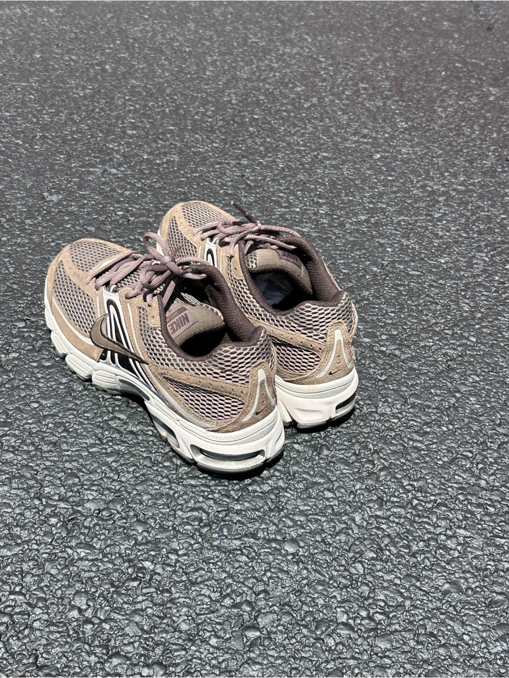 Nike Air Max Moto 2k - Ironstone/College Grey/Velvet Brown - Picture 4 of 13